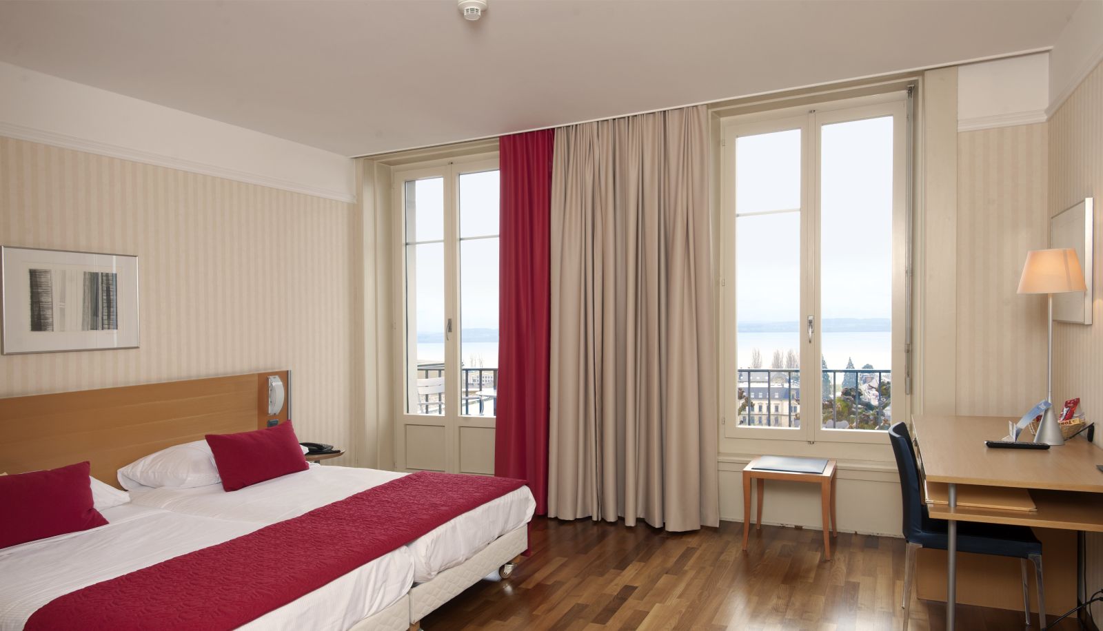 Hotel Alpes et Lac - Neuchâtel chez HRS avec services gratuits