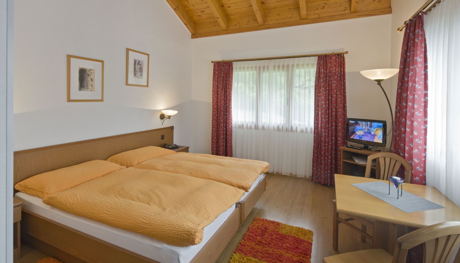 Standardzimmer (Doppel) - Ferienhotel Massa Hotel und Restaurant