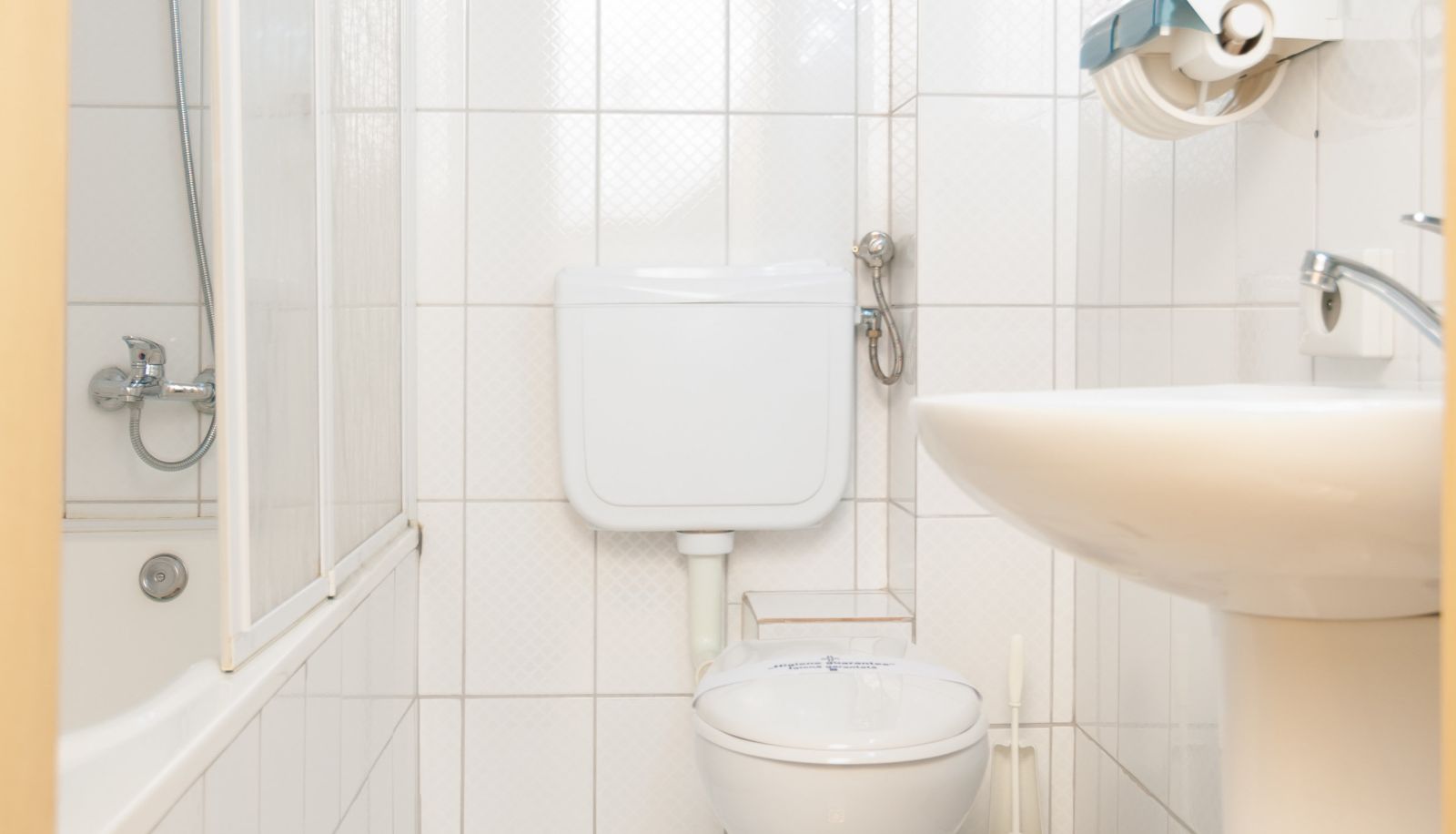 Bagno - Deja Vu Pension
