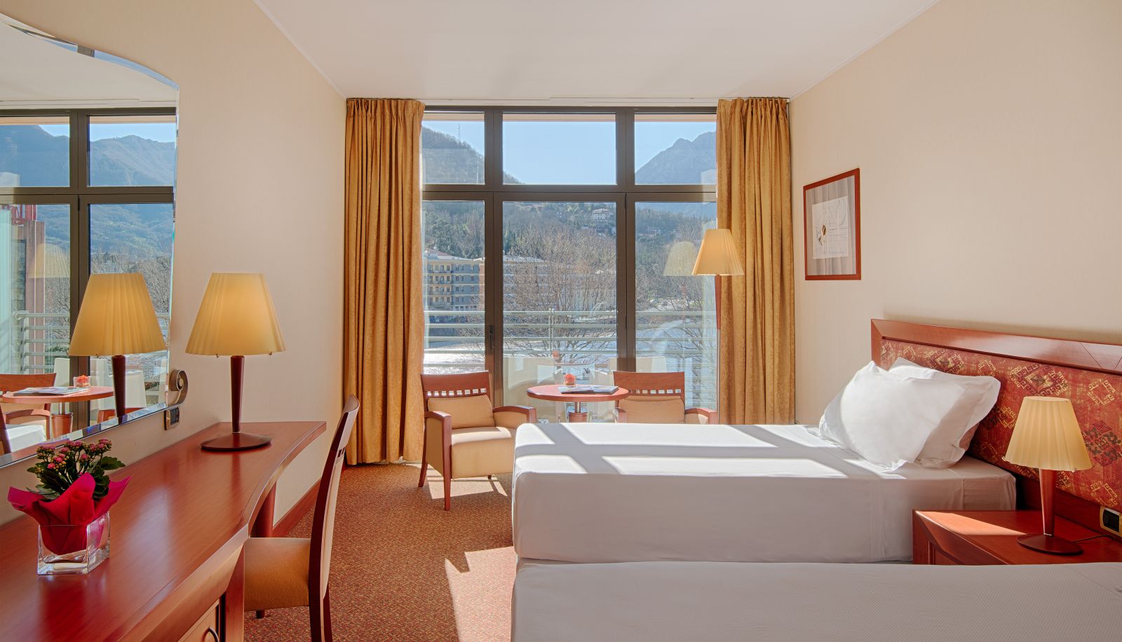 Room with mountain view - NH Lecco Pontevecchio