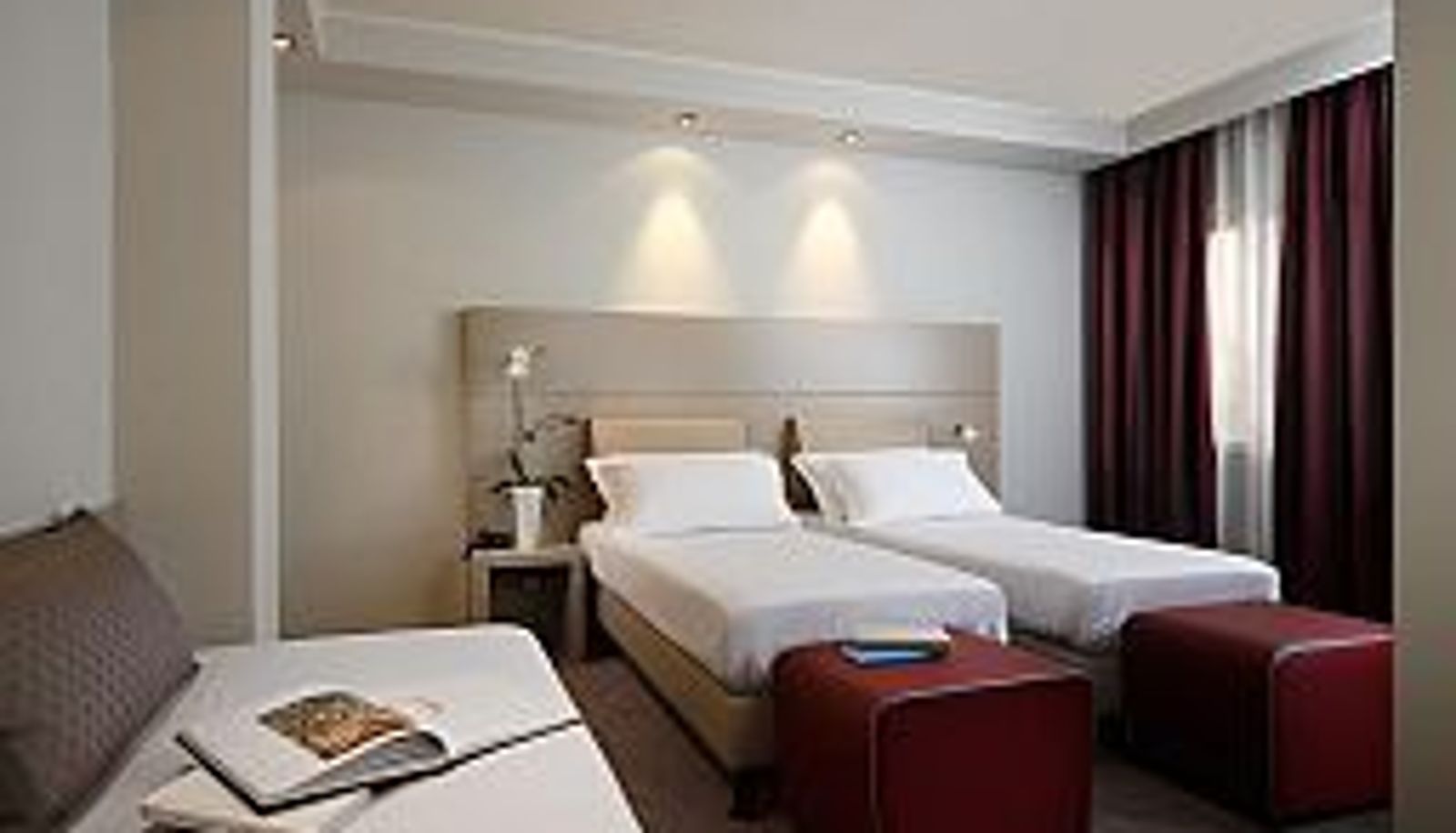 Camera - SMART HOTEL HOLIDAY