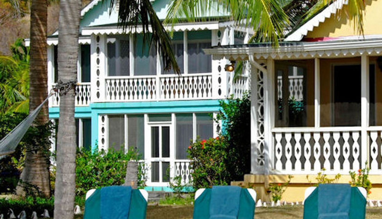 Info - Oualie Beach Resort