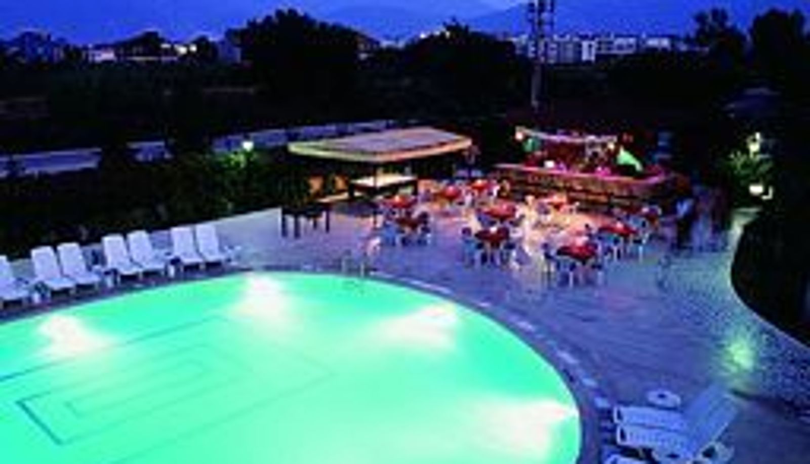Piscina - Pelin Hotel