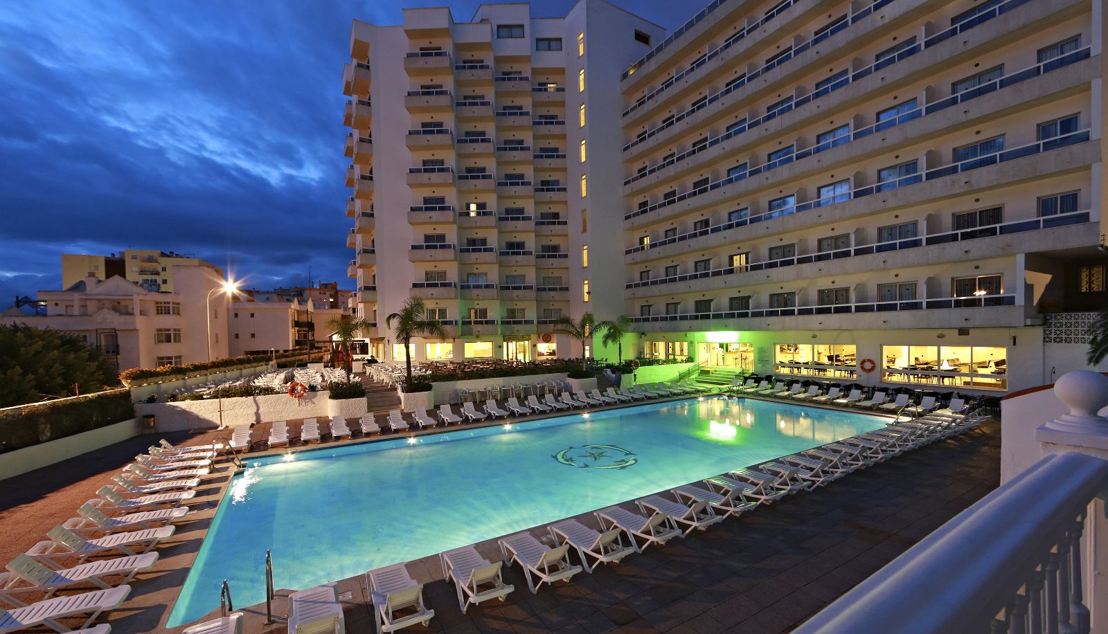 Piscina - Marconfort Griego Hotel
