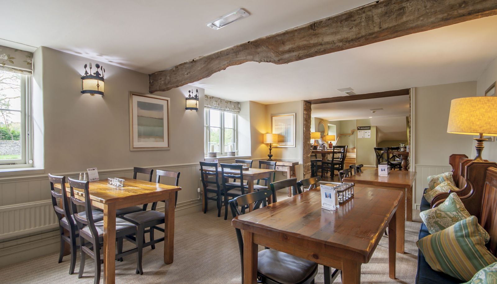 Bar - The Crown of Crucis Country Inn & Hotel Ampney Crucis