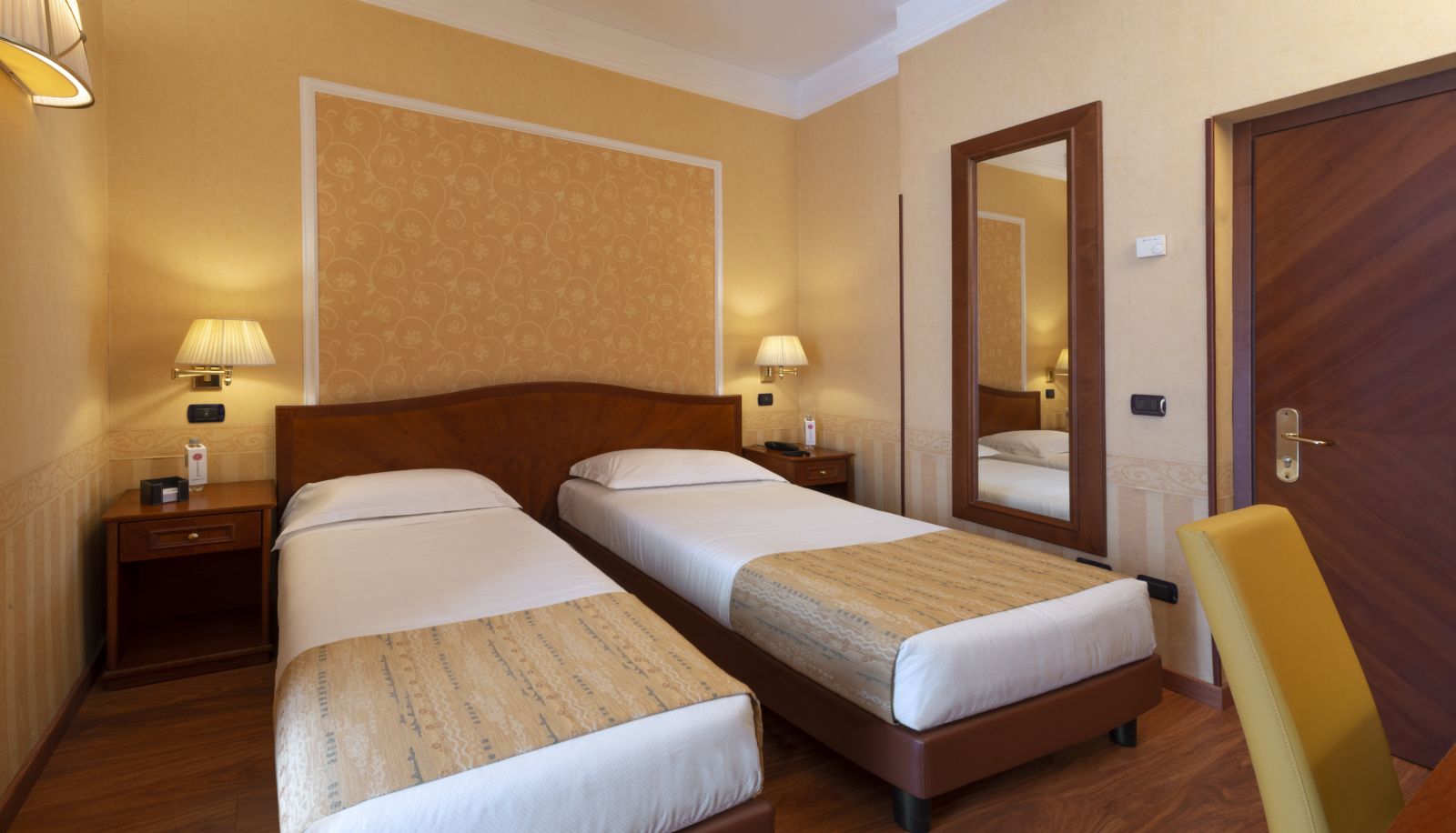 Standardzimmer (Doppel) - Lancaster Hotel