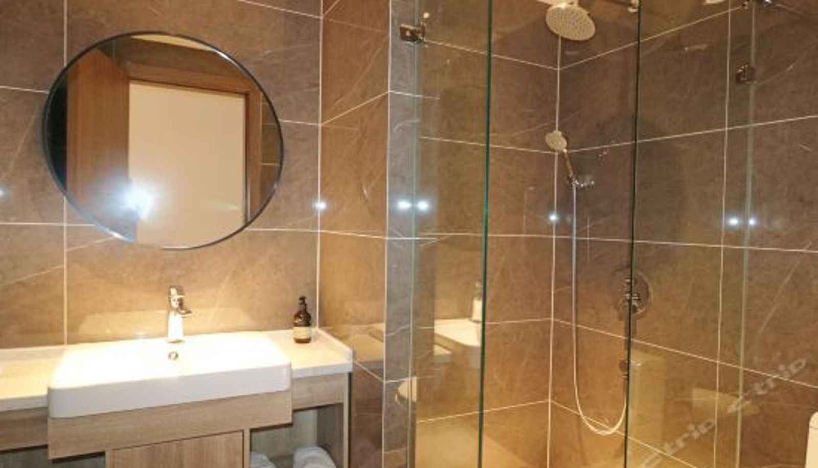 Camera superior - Teejoy Hotel (Xi'an Huimin Street Sajinqiao Metro Station)