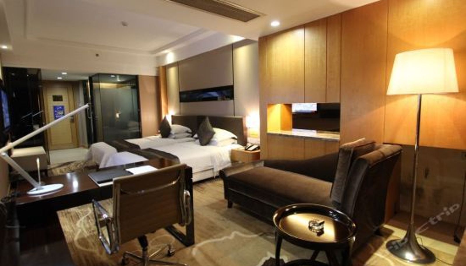 Habitación de categoría superior - Austin Park Lane Hotel