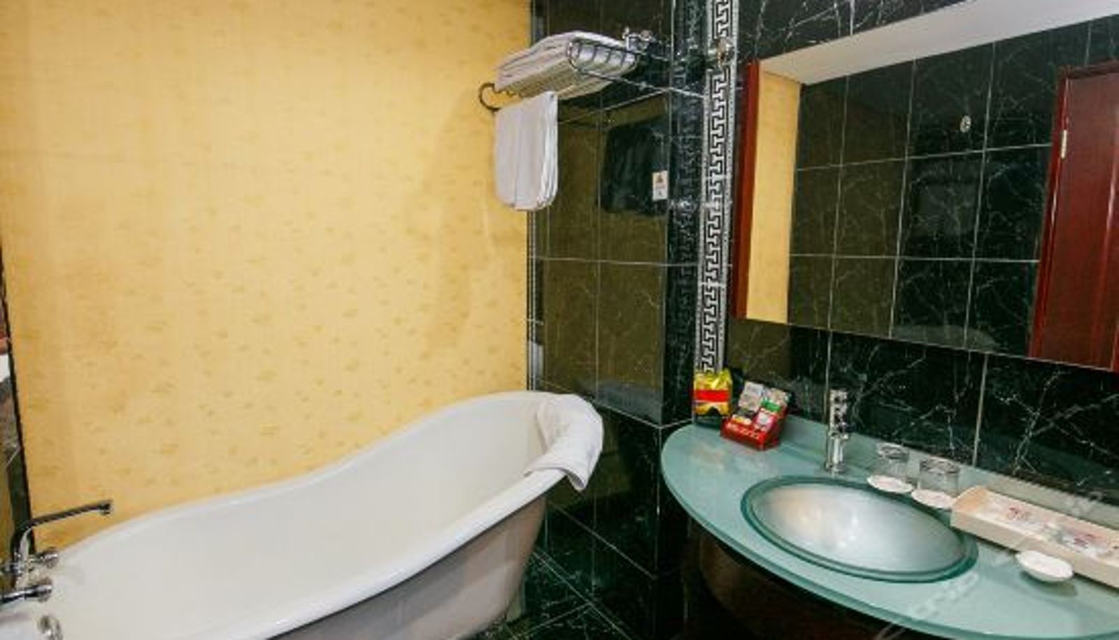 Widok wnętrza - Huatian Business Hotel