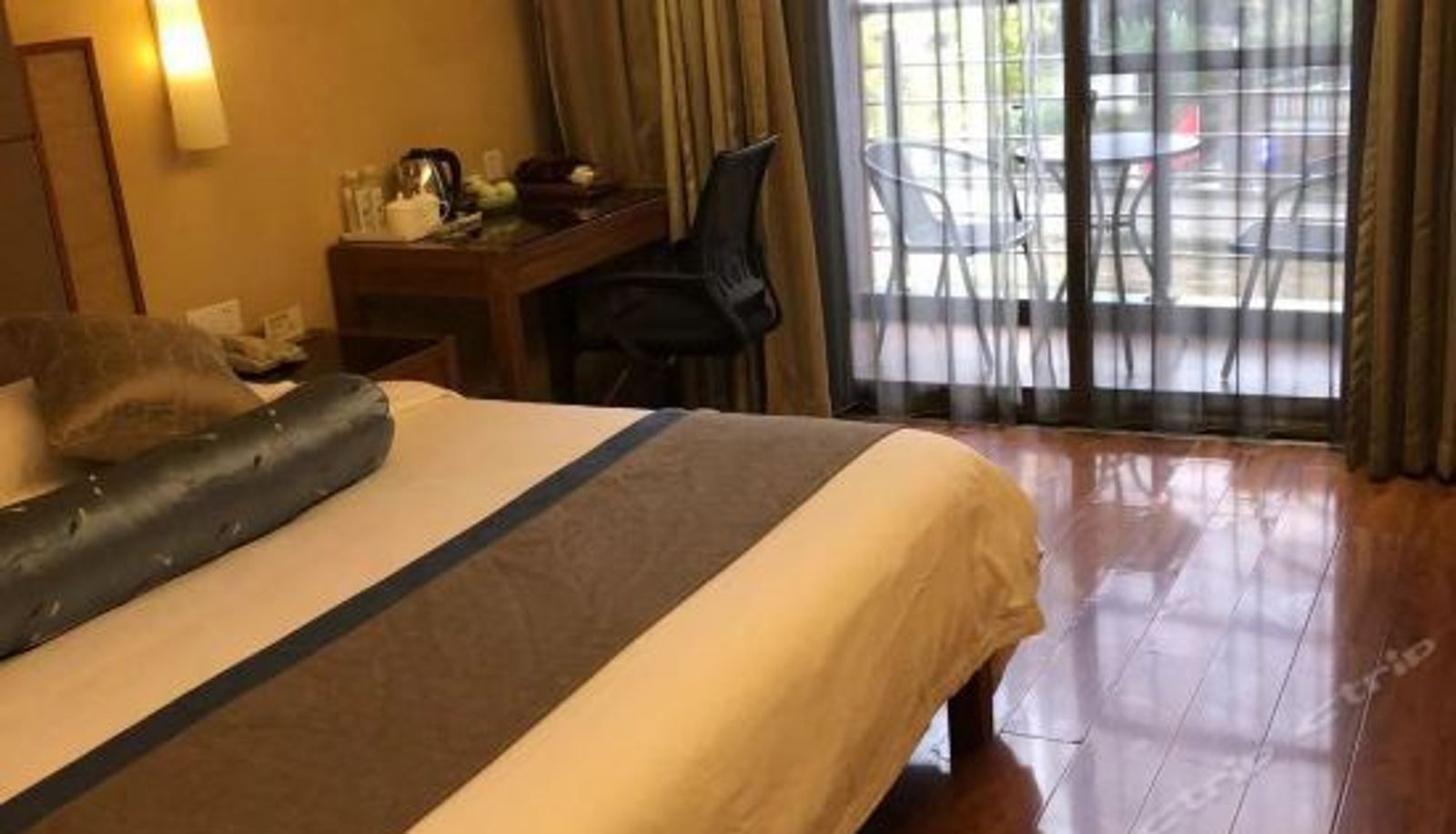 Camera business - Bomei Hotel