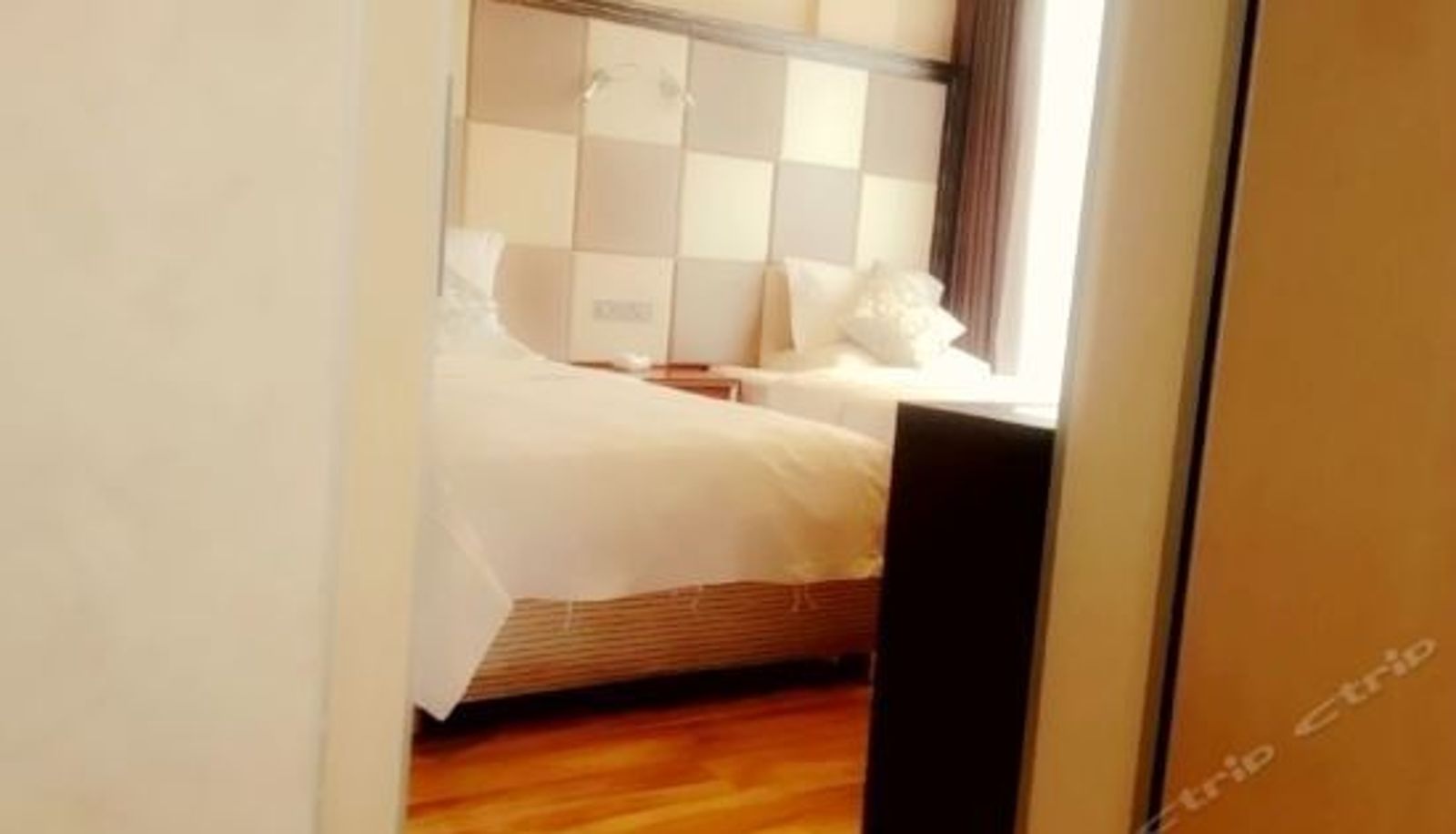 Dreibettzimmer - Mediterranean International Boutique Hotel