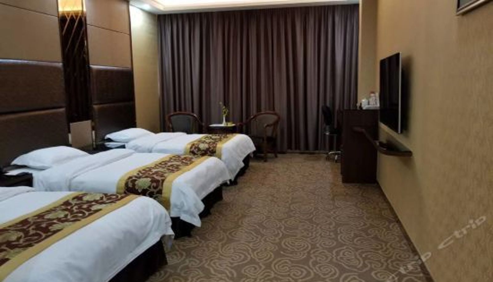 Tripla - Jinlong Hotel