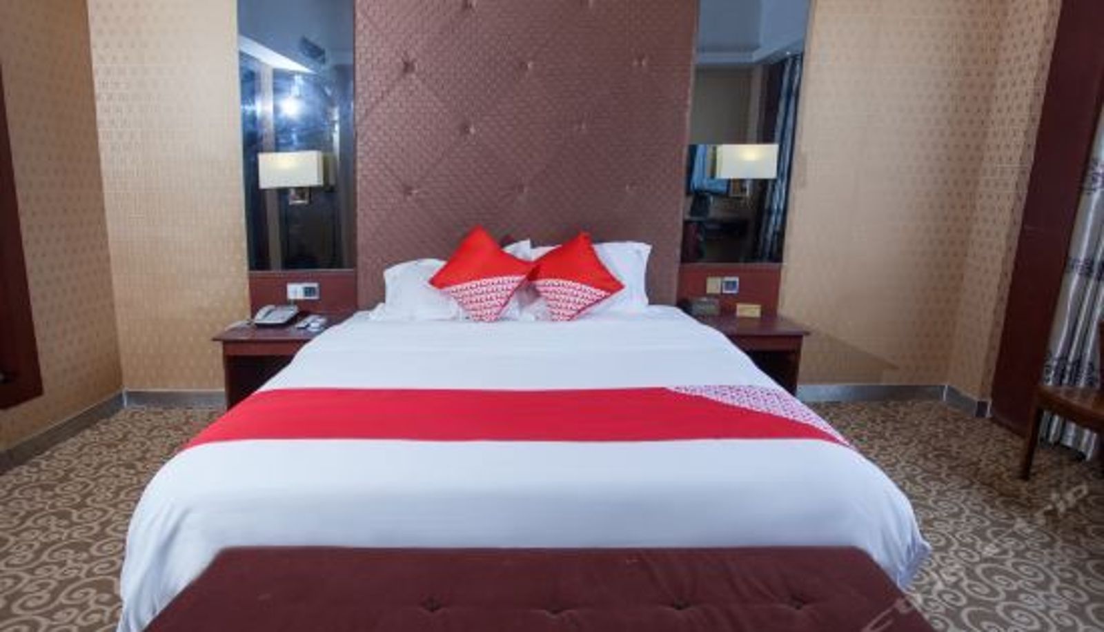 Pokój typu business - V.crown Holiday Hotel