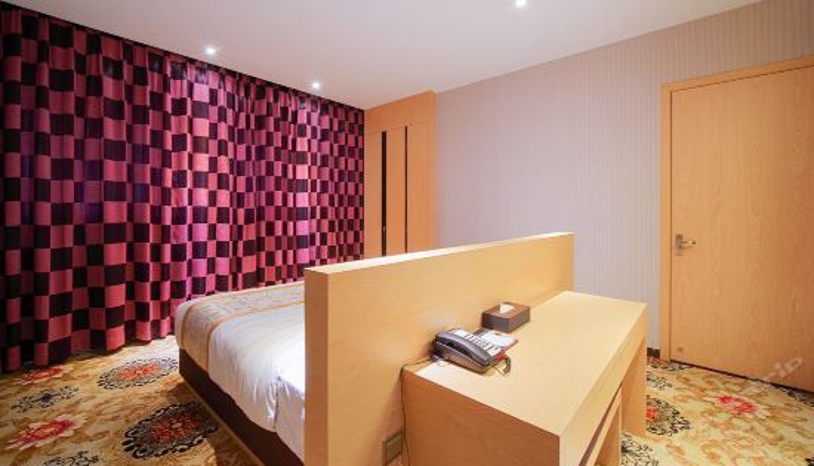 Suite - Borrman Hotel (Foshan Lishui Heshun)