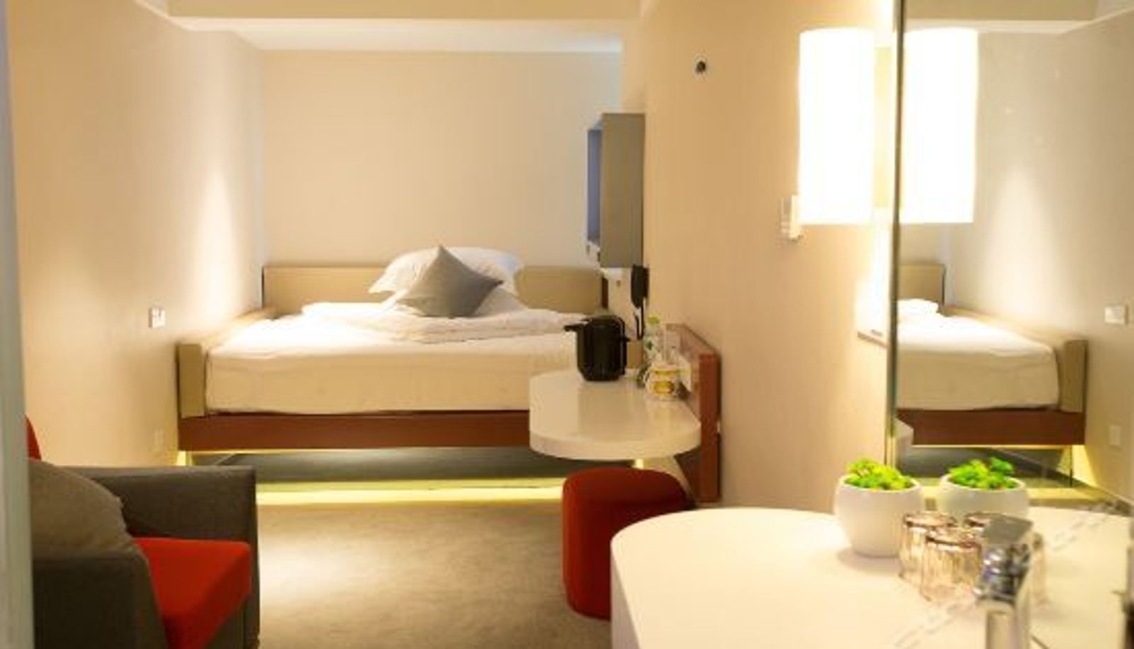 Camera business - Z Hotel (Hangzou West Lake Hubin Yintai)