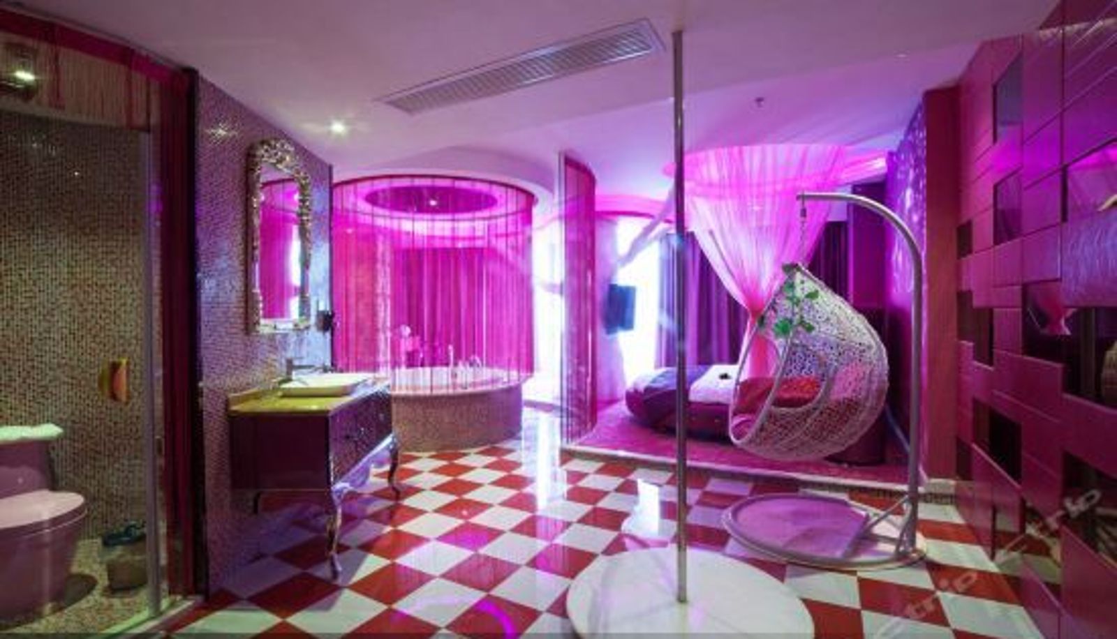 Camera superior - Huazhiyu Couples' Theme Hotel