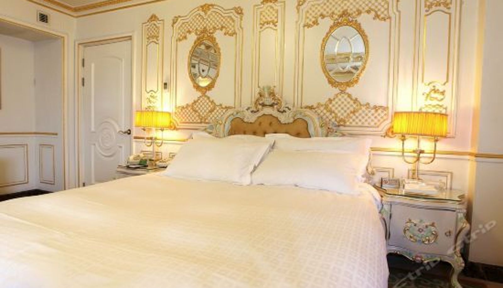 Suite - New Grand Dynasty Hotel