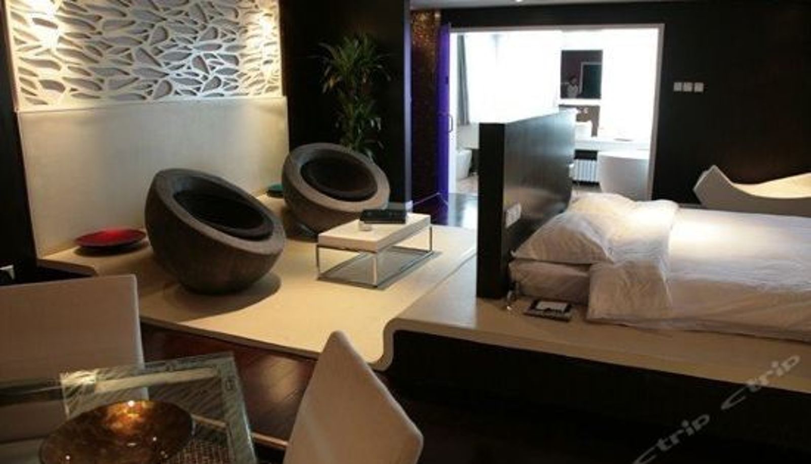 Suite - Fortune Land International Hotel