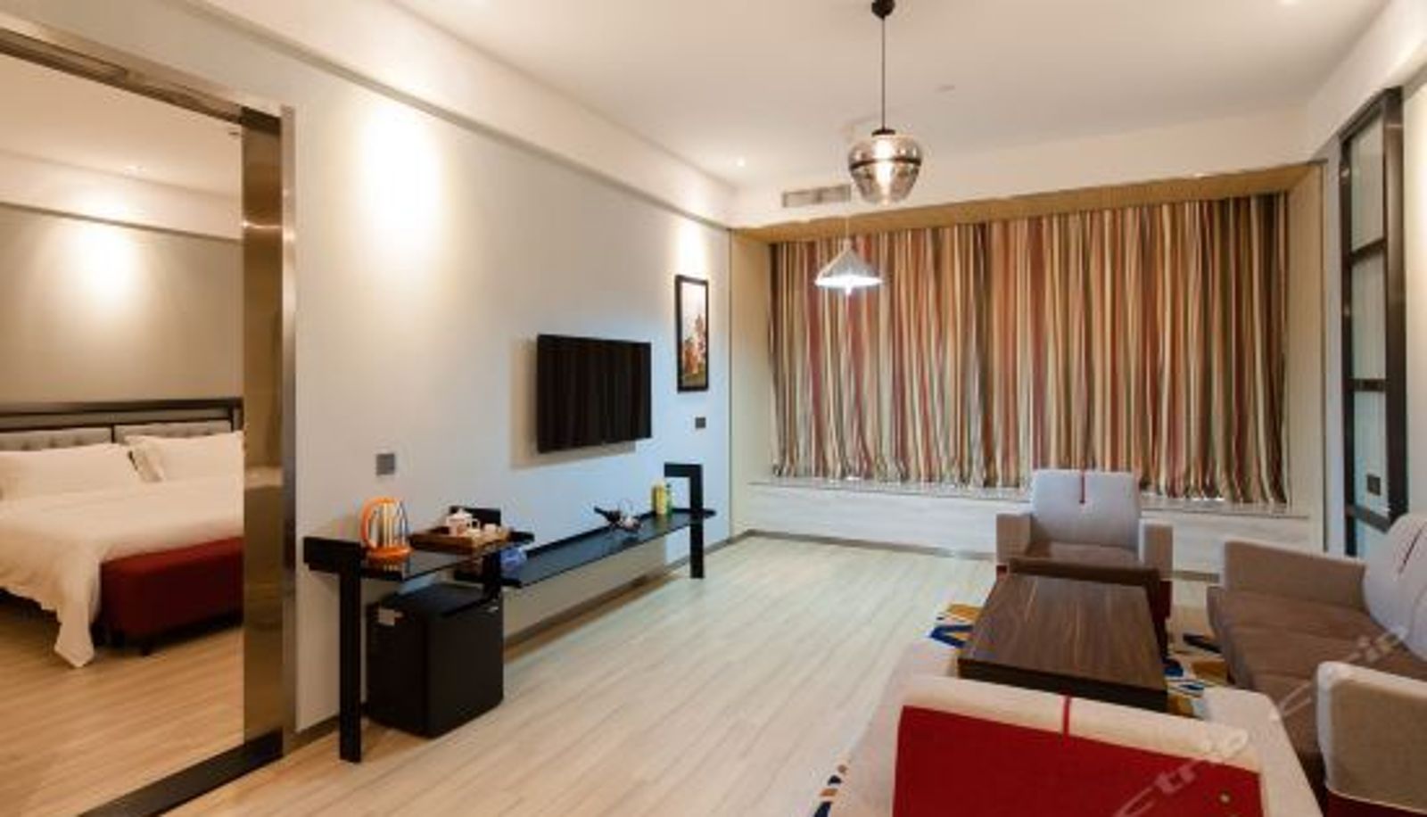 Suite - Yongrun Honeycomb Hotel