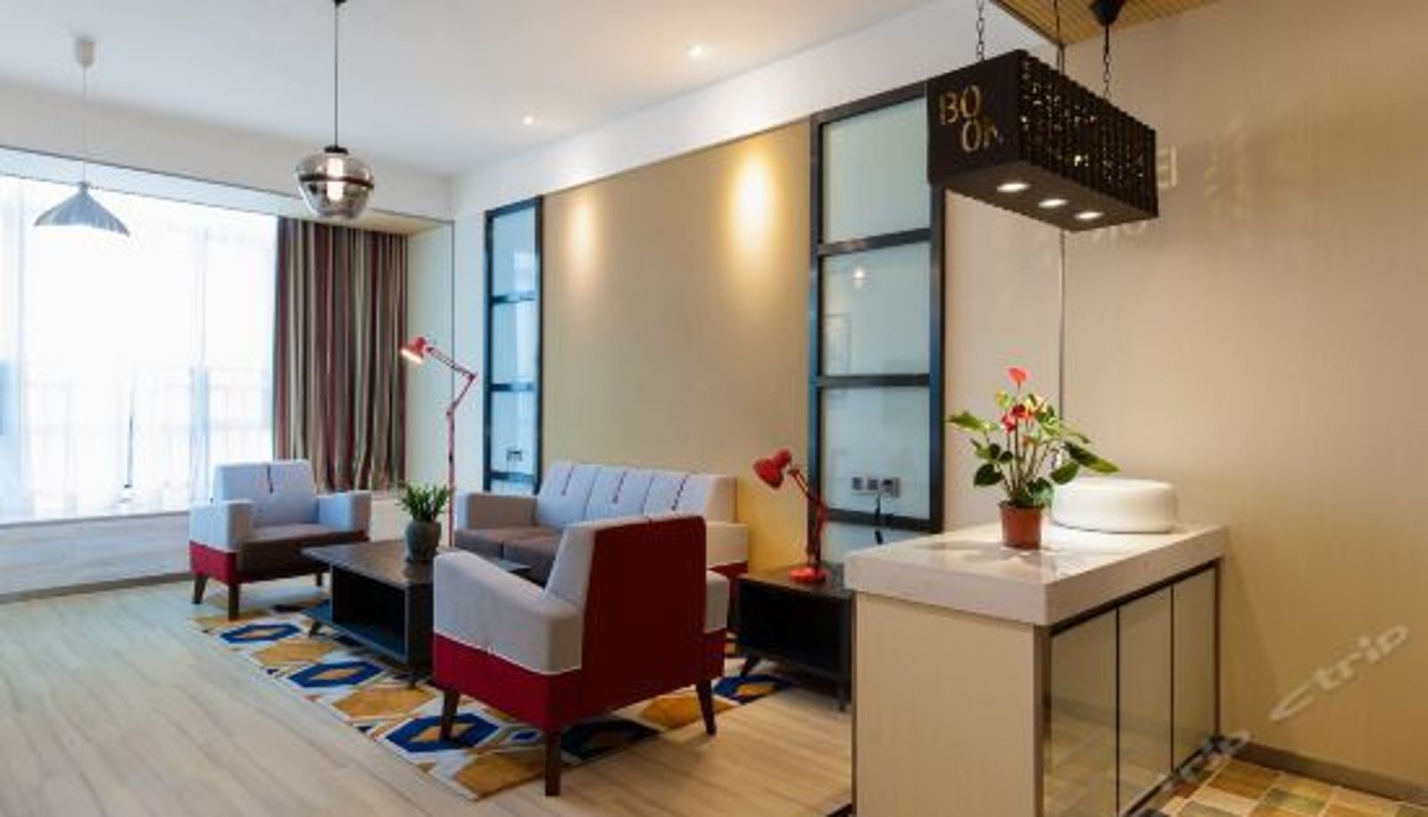 Suite - Yongrun Honeycomb Hotel