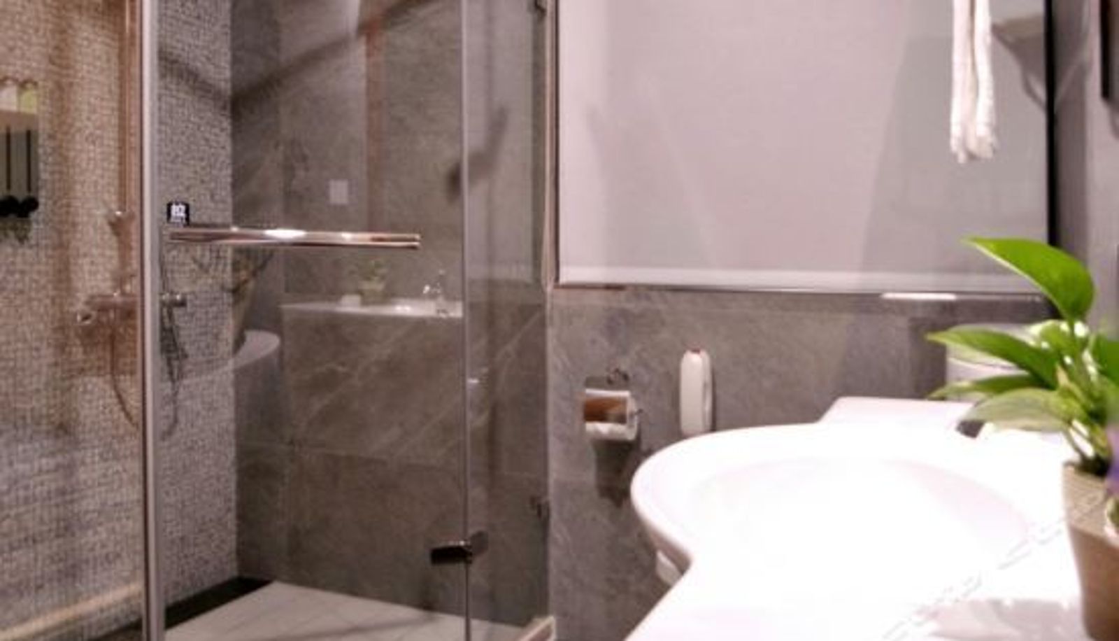 Camera business - Star Beauty Hotel