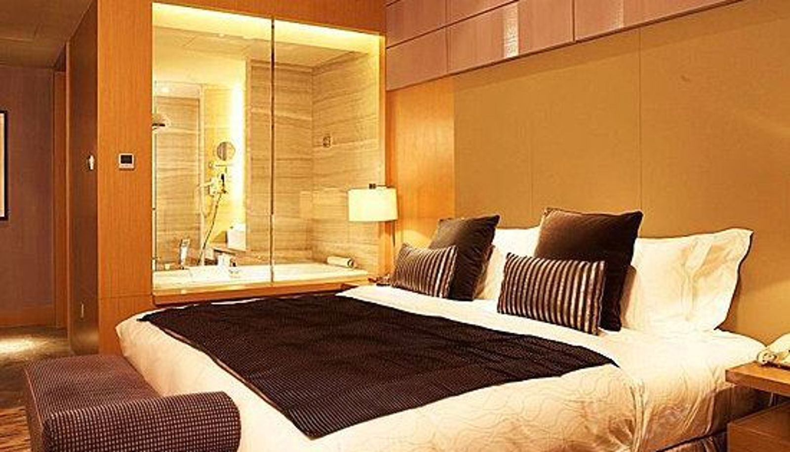 Camera business - C-Kong International Hotel