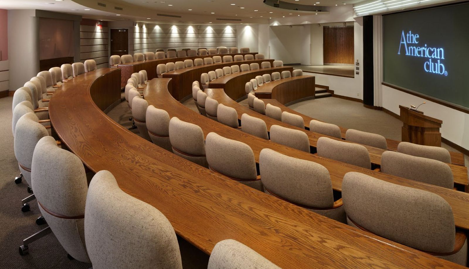 Konferenzraum - The American Club