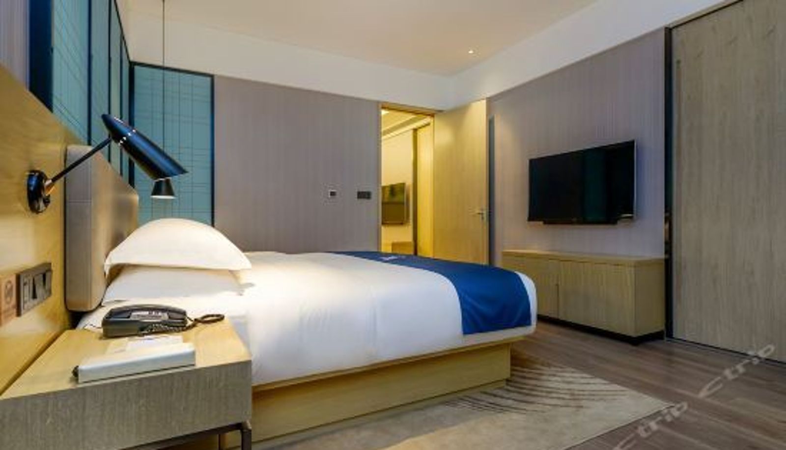 Suite - Echarm Hotel (Guiyang Xintian Avenue)