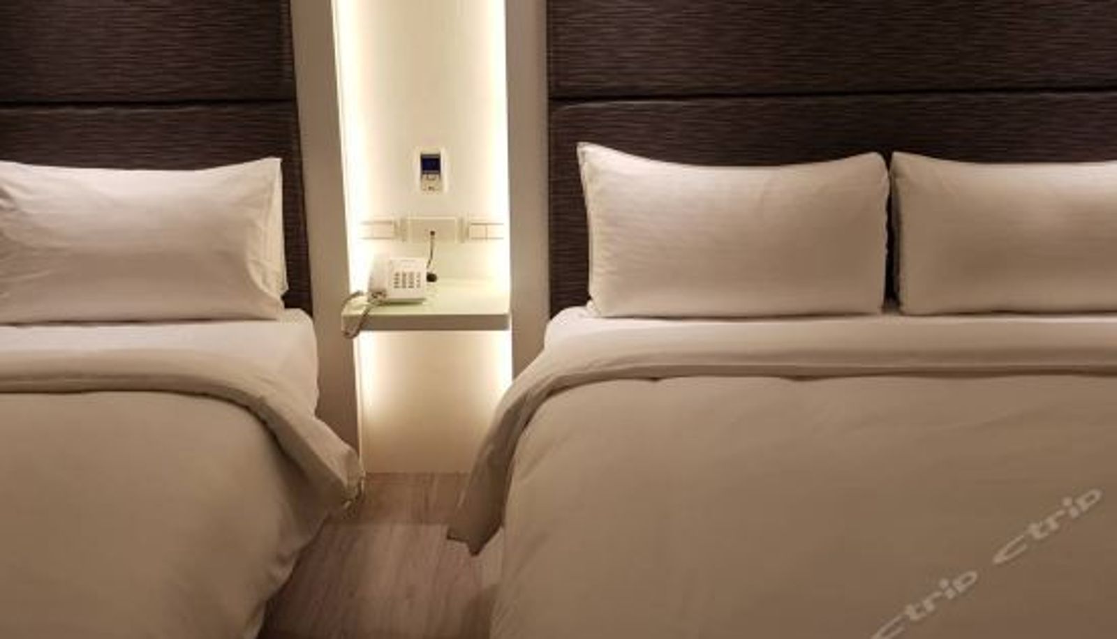 Camera standard - Golden Garden Hotel