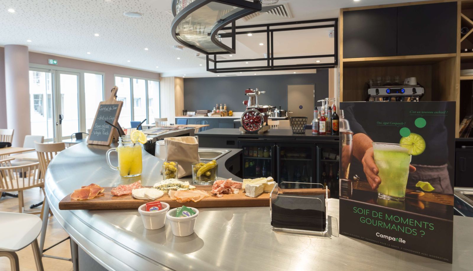Bar - Campanile Tours Nord Forum Melies