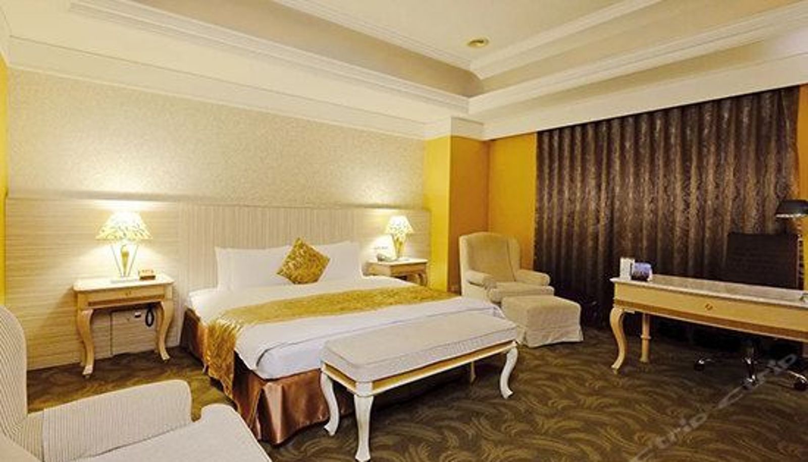 Business room - Lichia Royal Garden Hotel