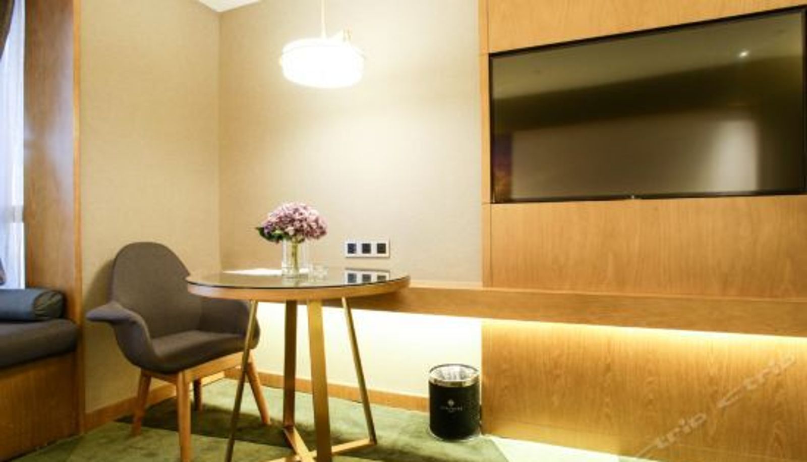 Camera business - Surprise Hotel (Nanchang Xihu Wanda Plaza)