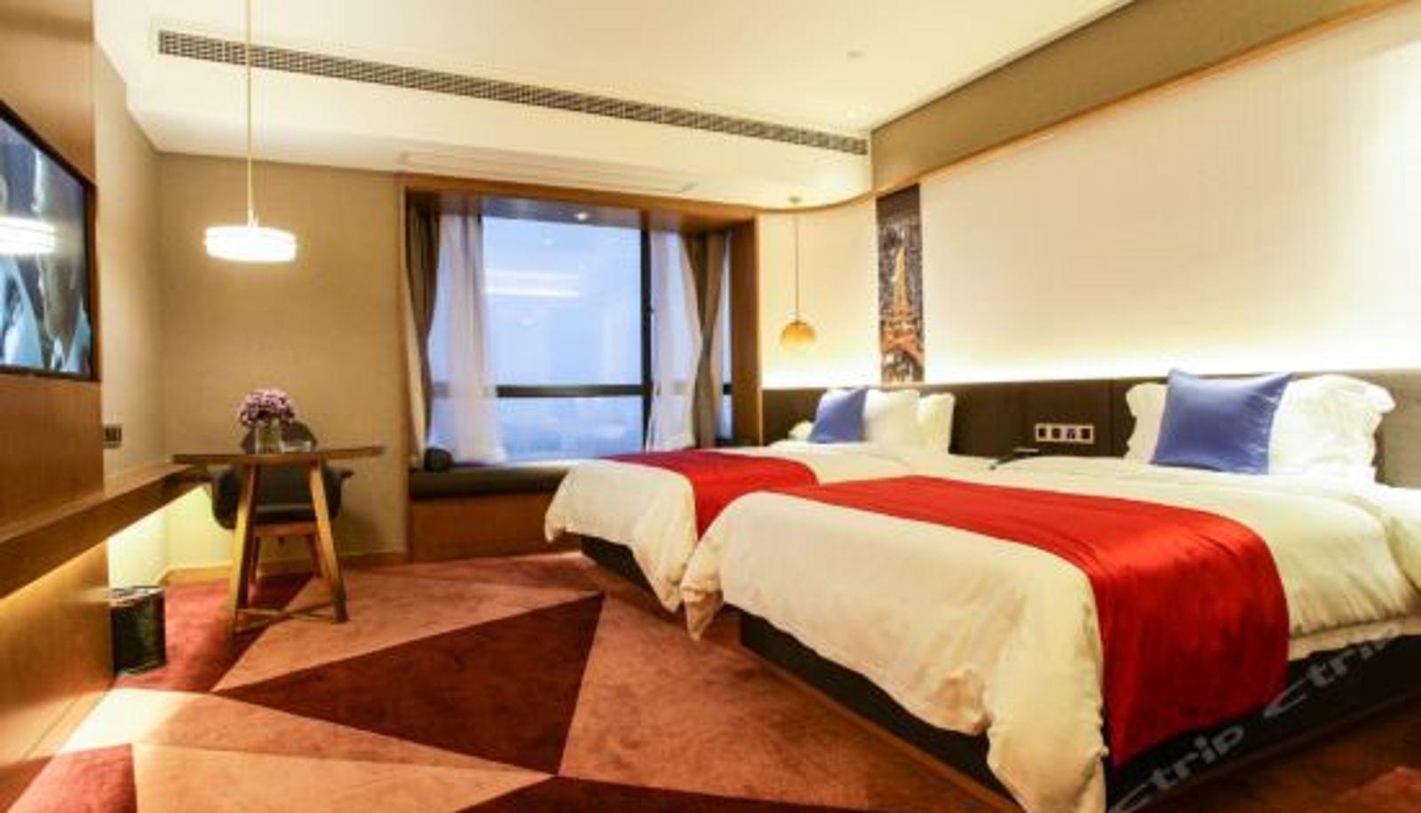 Camera business - Surprise Hotel (Nanchang Xihu Wanda Plaza)