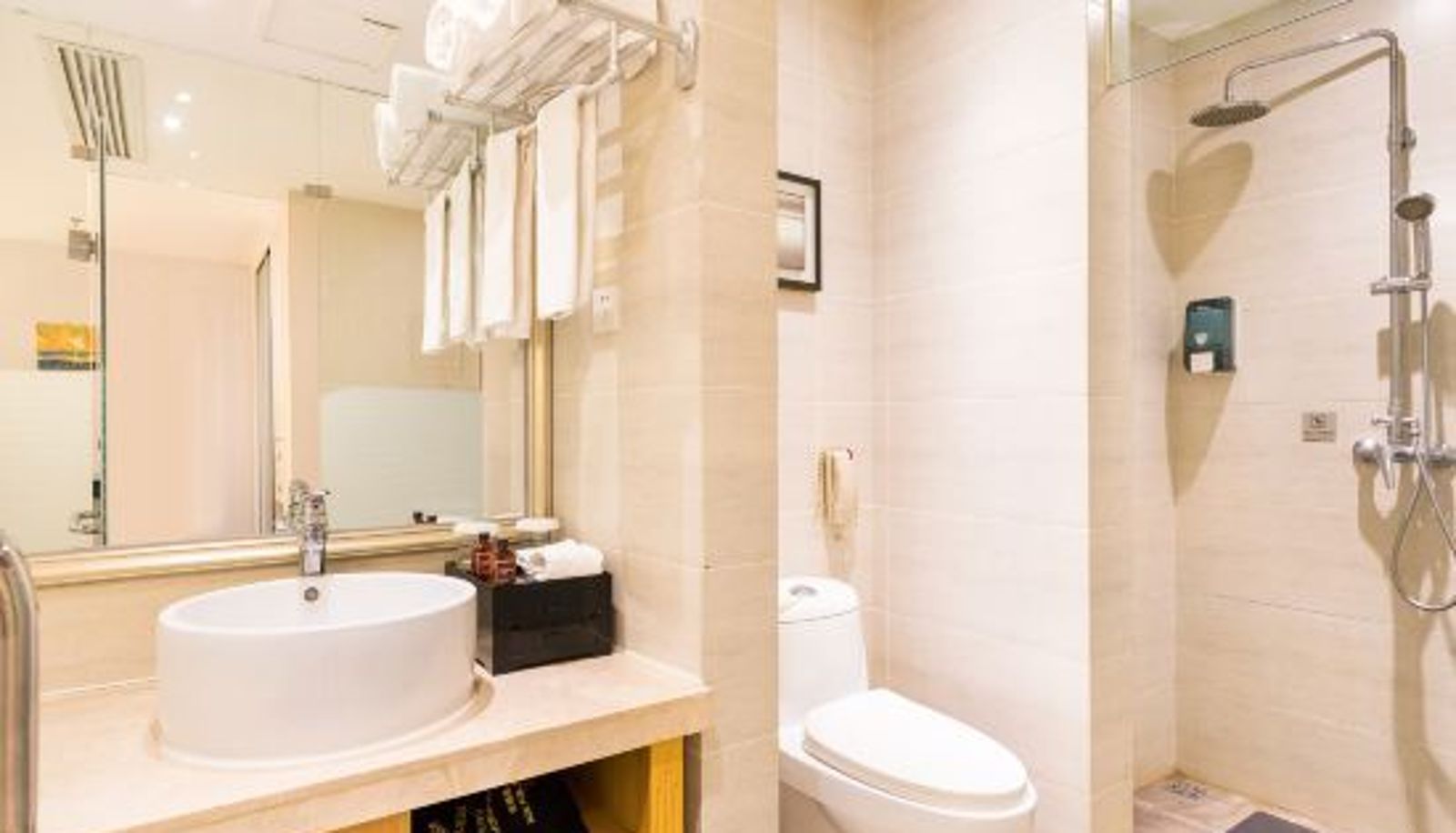 Habitación corporativa - Aishe Arts Hotel