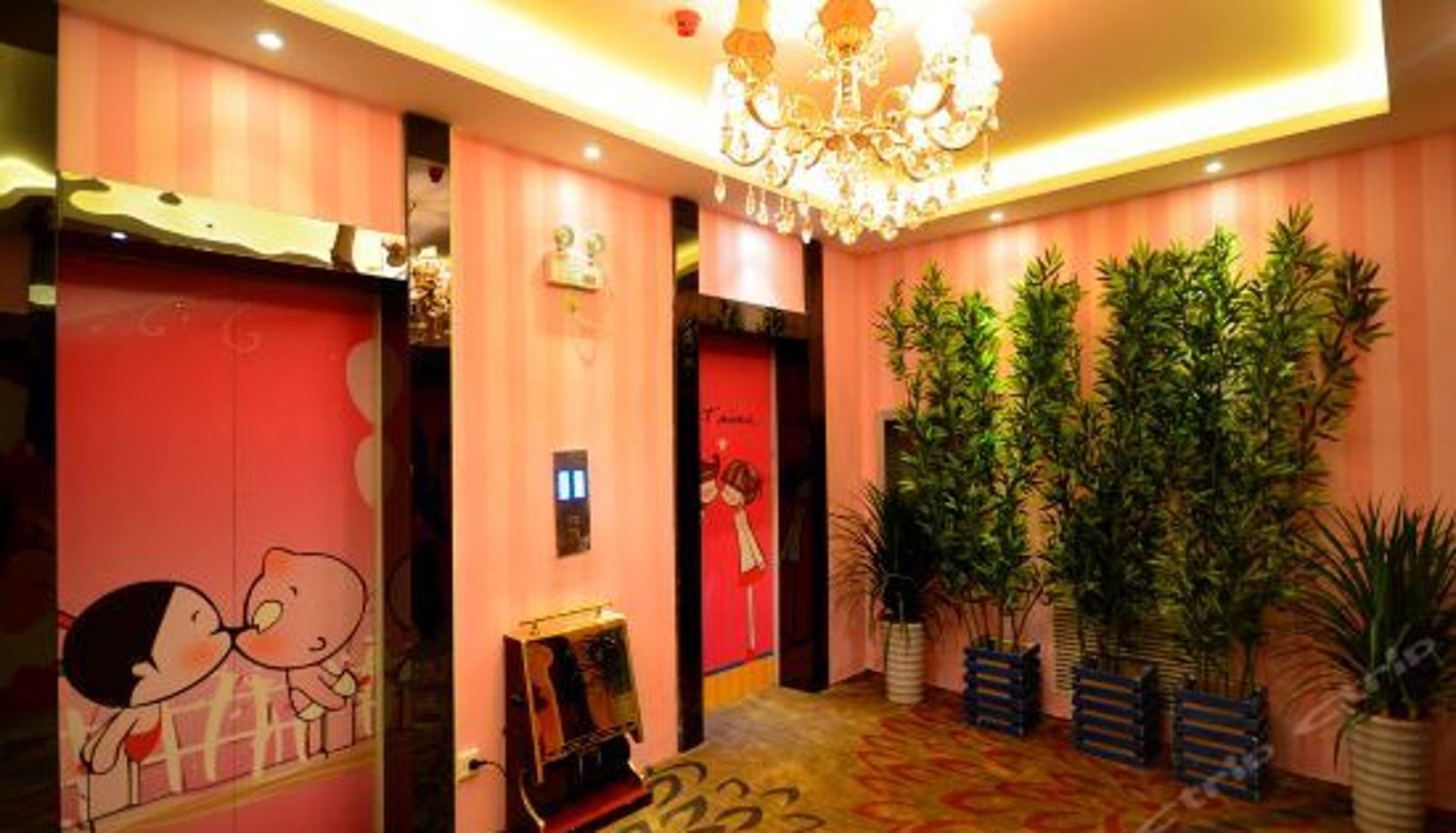 Recepción - Jiuweihu Theme Hotel (Wuhan Huquan Metro Station Central China Normal University)