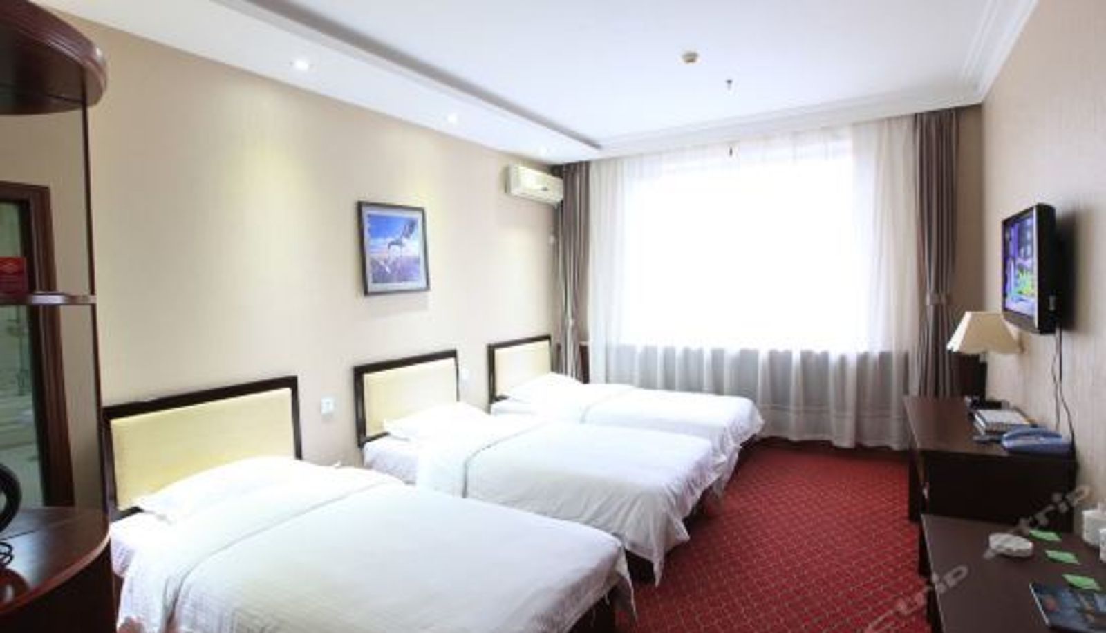 Tripla - Huaqiao Hotel