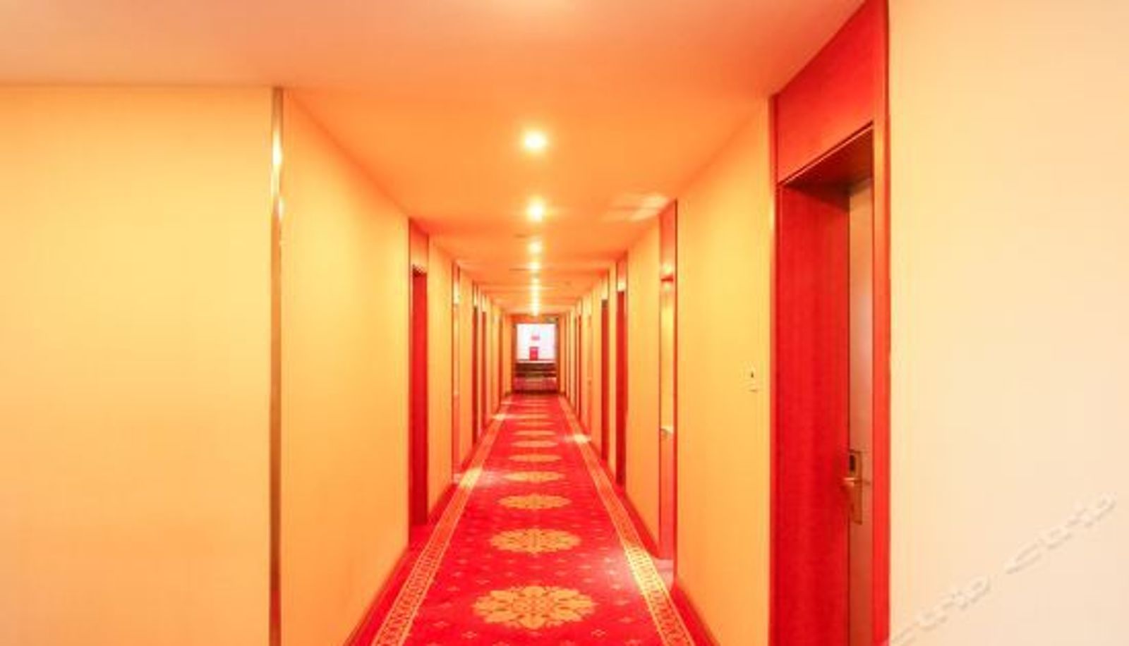 Reception - Feihong Hotel