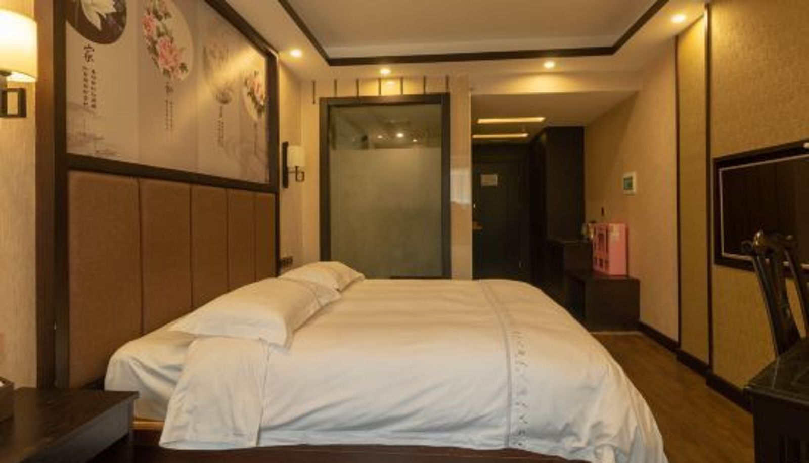 Camera business - Pearl Holiday Hotel