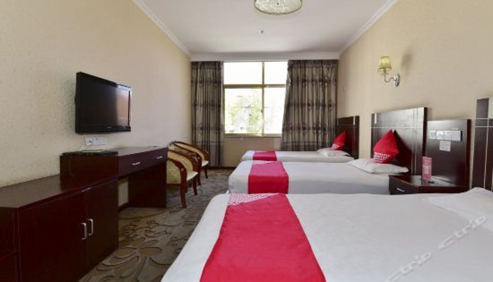 Dreibettzimmer - Xiongying Hotel
