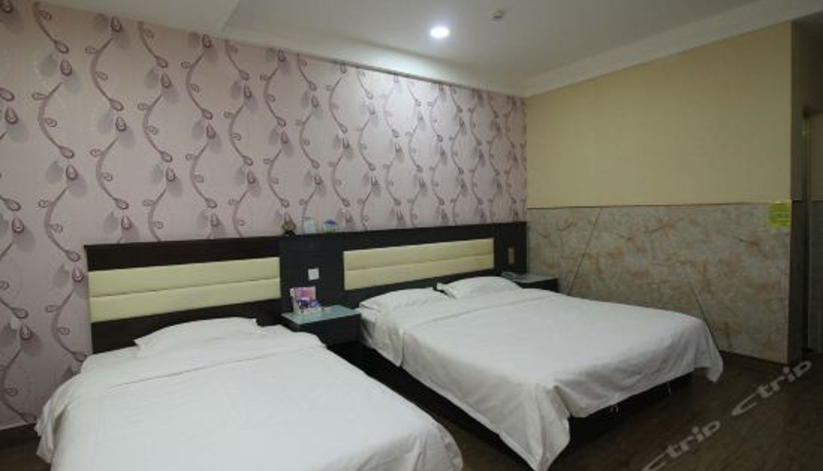 Dreibettzimmer - Xiongfeng Fashion Hotel