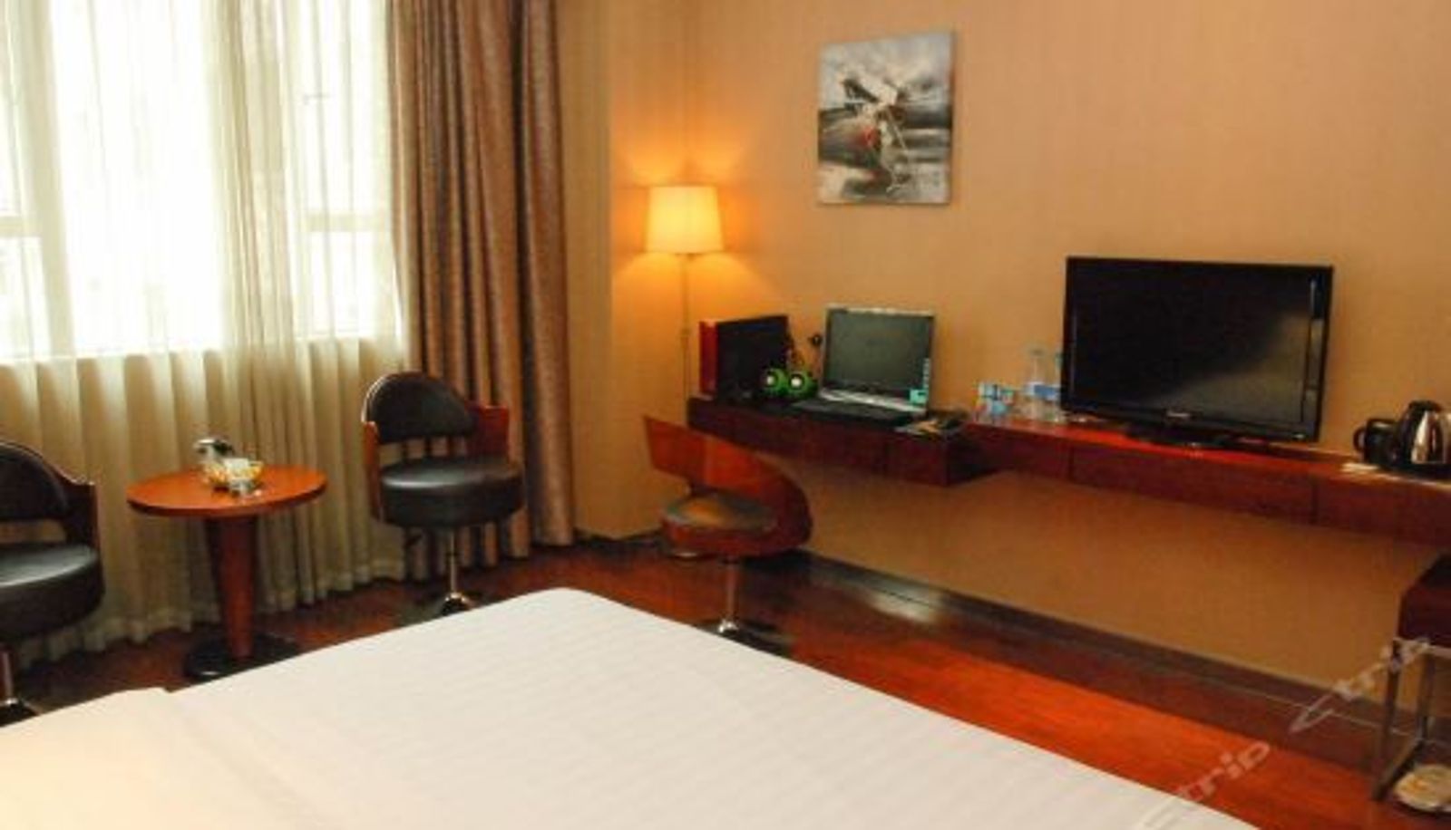 Camera business - Dongli Hotel