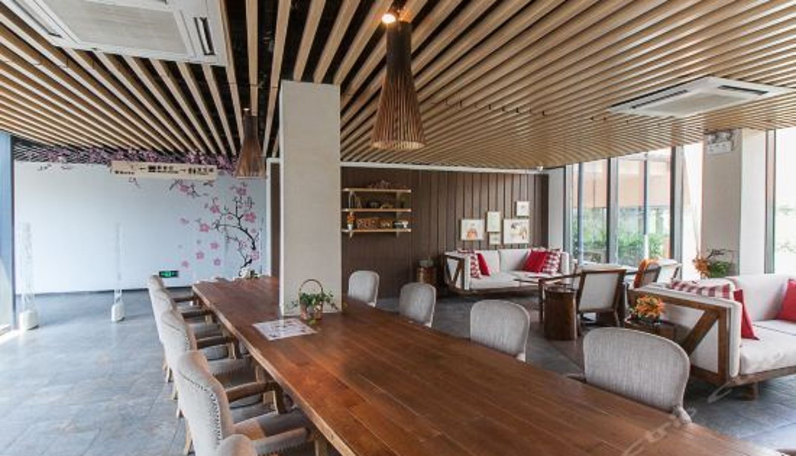 Reception - Blossom Hill Inn