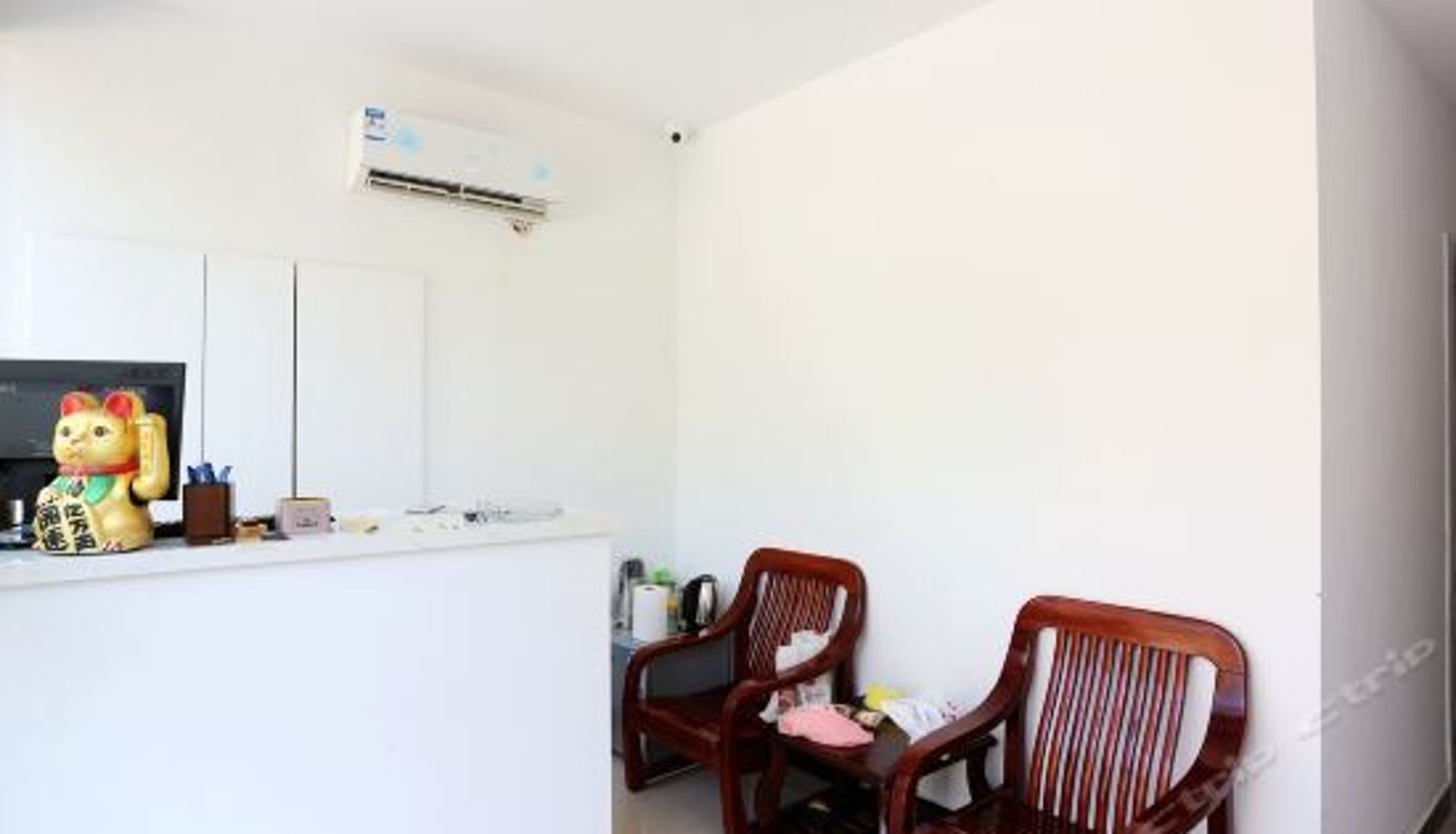 Reception - Ninghang Hostel