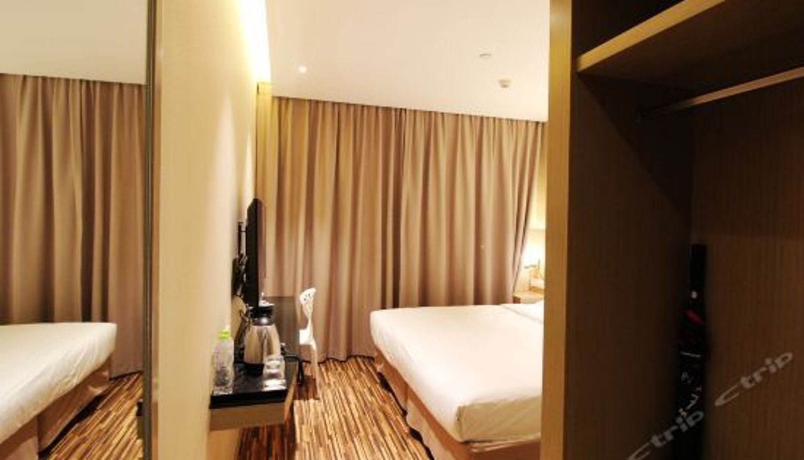 Superior room - Hemingway International Commercial Affairs Hotel (Qingdao Ningxia Road)