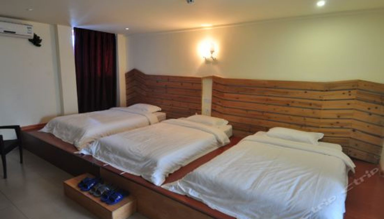 Habitación triple - Longfu Holiday Hotel