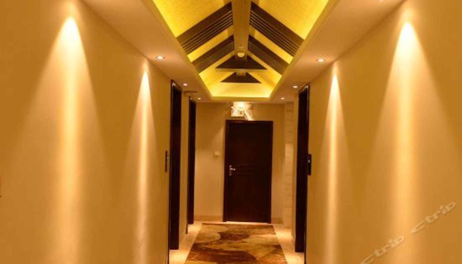 Reception - Lettry Holiday Hotel