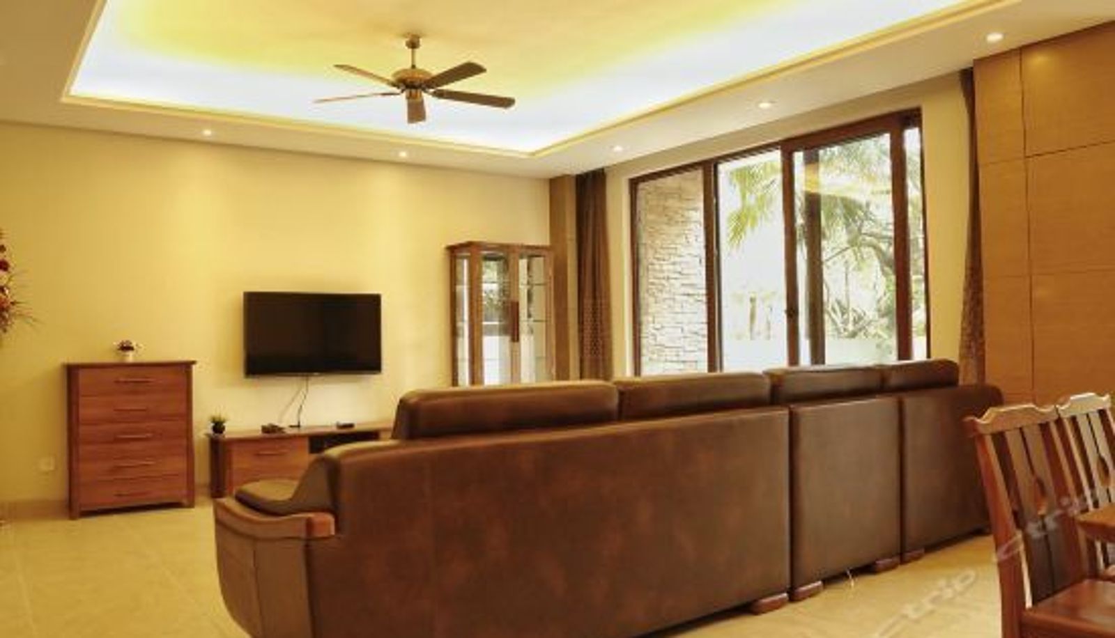 Triple room - At-Home Hotel (Wanning Shenzhou Bandao)