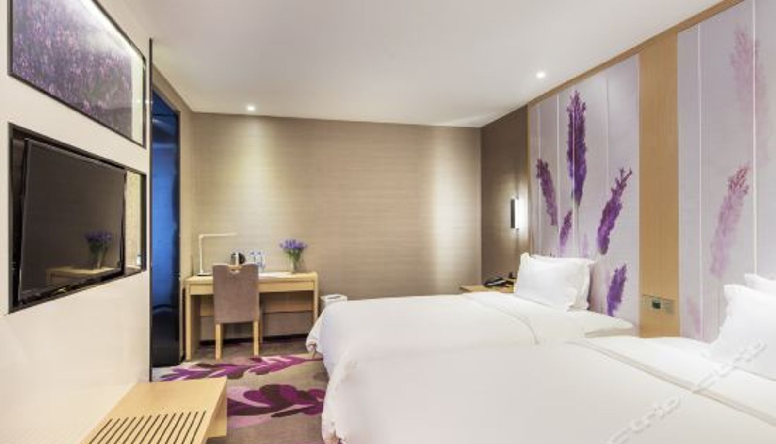 Business room - Lavande Hotel (Wuhan Wusheng Road Taihe Plaza)