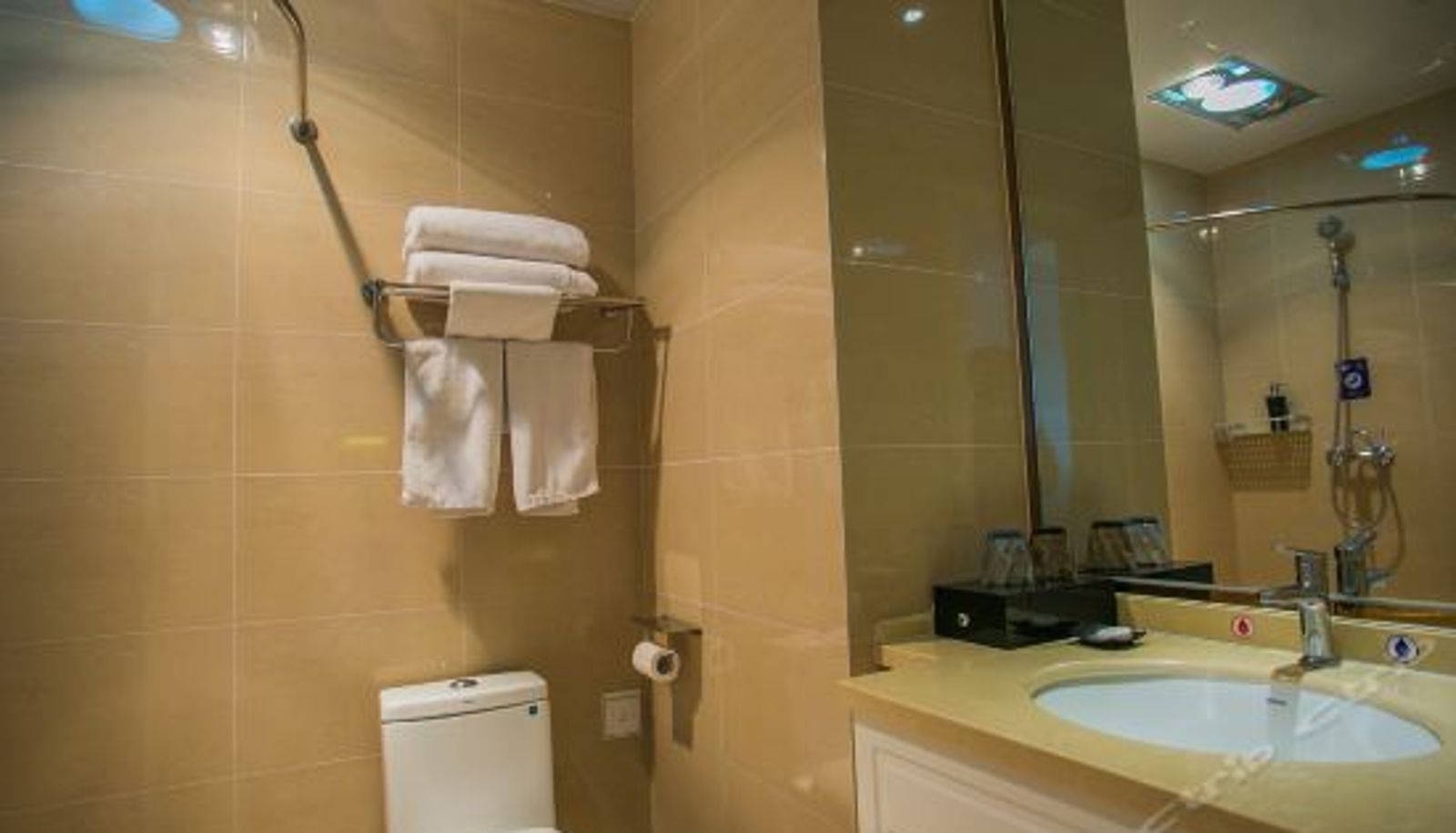 Camera superior - Yushang Apartment (Jiamusi Wanda Plaza)