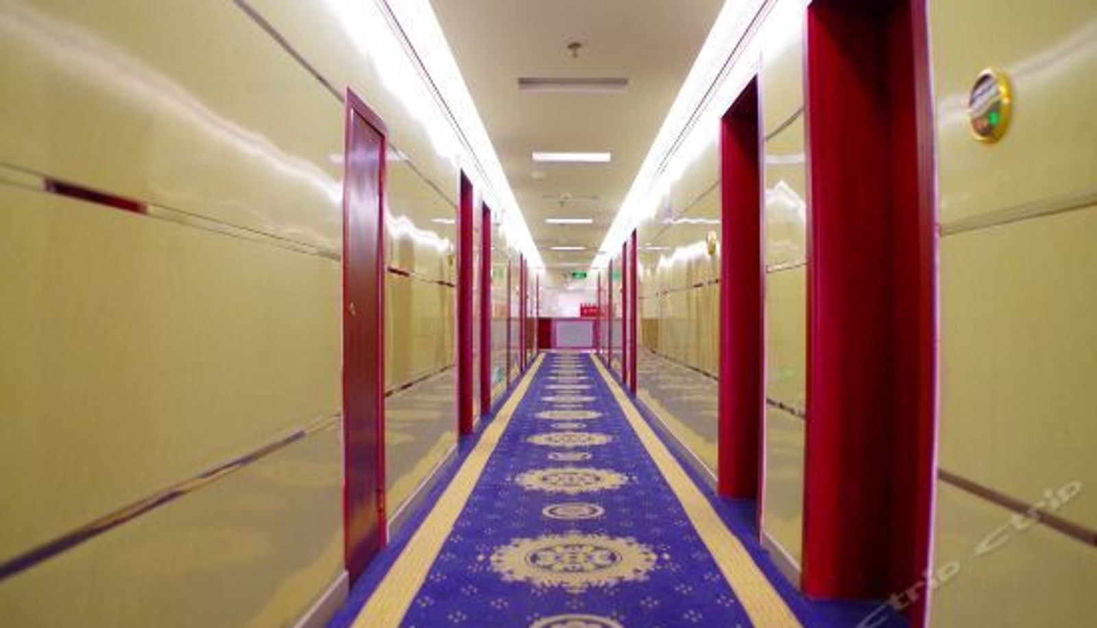 Receptie - Peoples Hotel